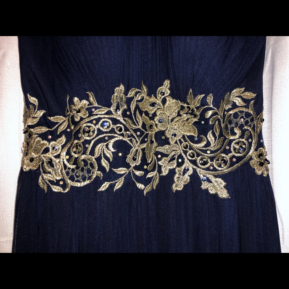 Prom Dress - Picture 2 of 4